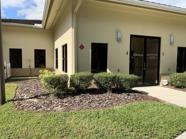 THE OFFICE CONDOMINIUMS AT LAKEWOOD RANCH: 7365 Merchant Ct, Sarasota, FL, 34240